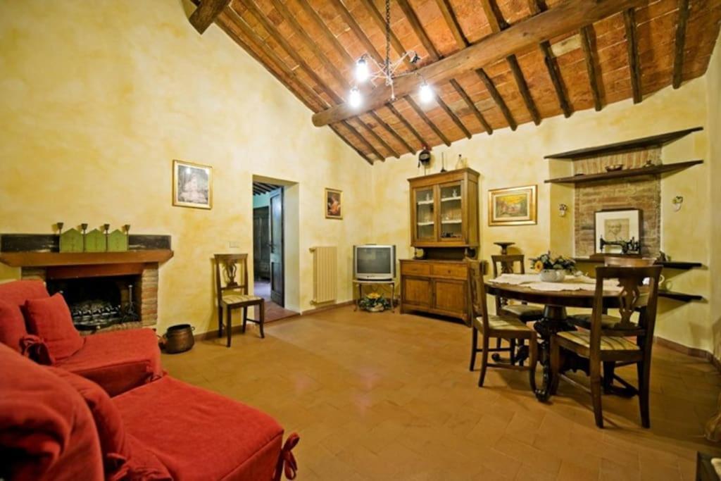 Farm stay Podere Fucile